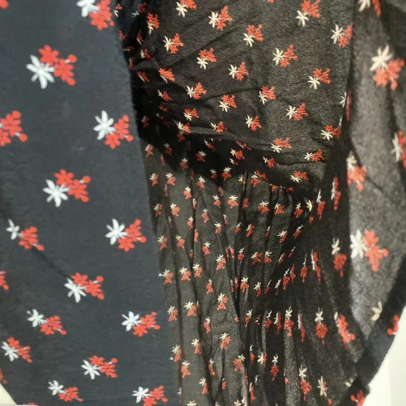 GAP Black and Red Long Sleeve Floral Shift Dress Women's Size Medium - Picture 3 of 6